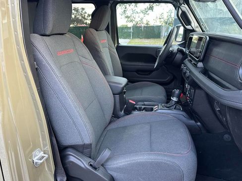 Used 2026 Jeep Wrangler Unlimited Rubicon image 13