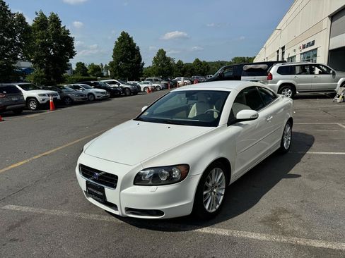 Used 2009 Volvo C70 T5 FWD image 21