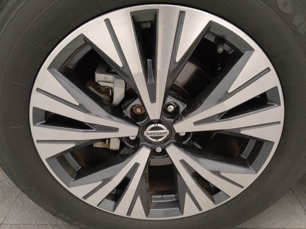Used 2021 Nissan Rogue SV FWD image 31