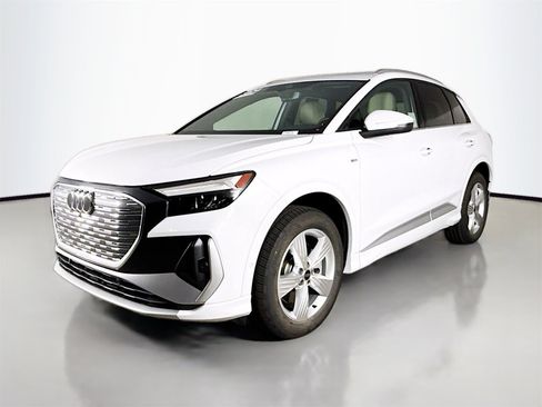 Certified 2024 Audi Q4 e-tron Premium Plus w/ Premium Plus image 3