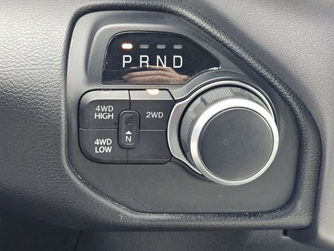 Used 2024 RAM 2500 Big Horn w/ Bed Utility Group image 9