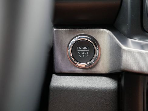 New 2026 Ford F250 Platinum AWD/4WD image 26