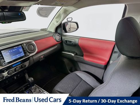 Used 2023 Toyota Tacoma SR5 AWD/4WD image 24