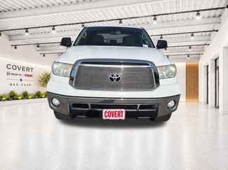 Used 2012 Toyota Tundra 4x4 CrewMax w/ SR5 Pkg video 3