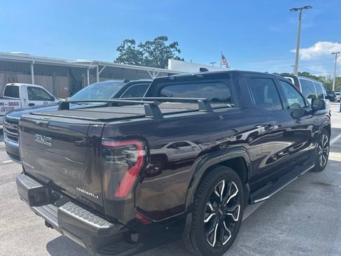 Certified 2025 GMC Sierra EV Denali AWD/4WD image 6