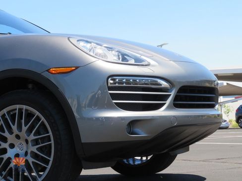 Used 2013 Porsche Cayenne AWD/4WD image 32