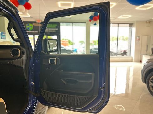 Used 2019 Jeep Wrangler Unlimited Sport S image 35