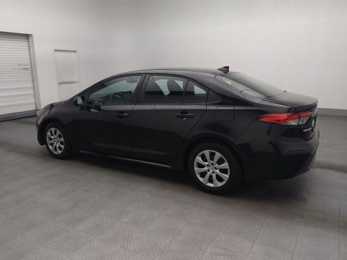 Used 2021 Toyota Corolla LE FWD image 3