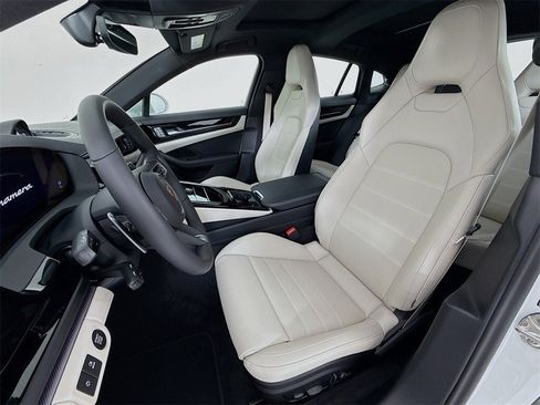 New 2026 Porsche Panamera image 5