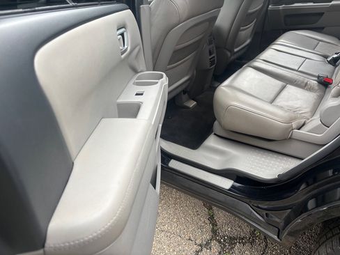 Used 2011 Honda Pilot Touring image 12
