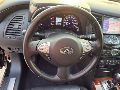 Used 2013 INFINITI FX37 AWD w/ Premium Pkg image 16