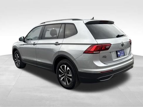 Used 2022 Volkswagen Tiguan S image 3