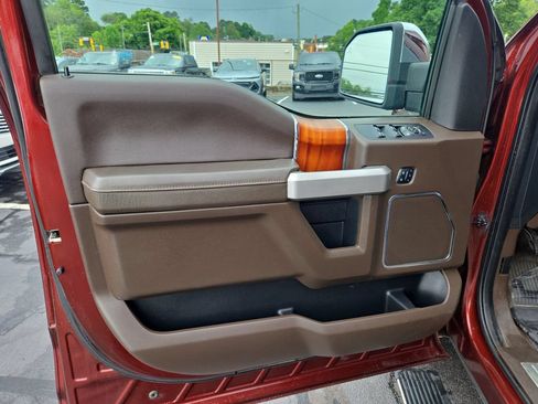 Used 2015 Ford F150 King Ranch w/ Equipment Group 601A Luxury AWD/4WD image 12