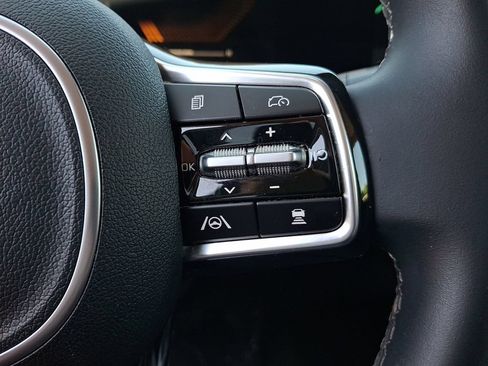 Used 2024 Kia Sorento S w/ Panoramic Sunroof Package FWD image 24