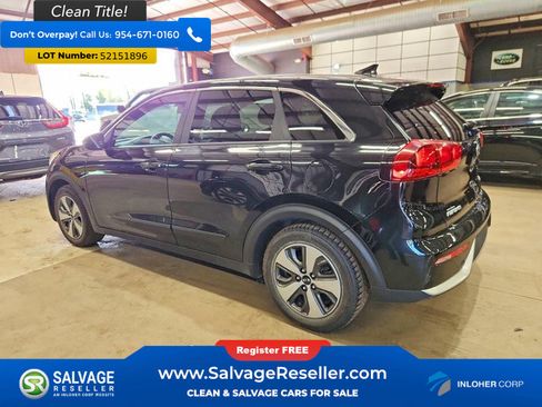 Used 2018 Kia Niro FE FWD image 3