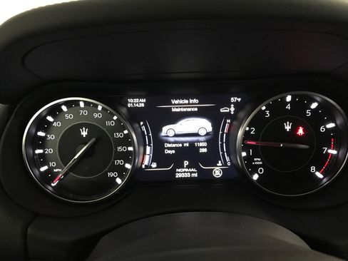 Used 2022 Maserati Levante Modena AWD/4WD image 16