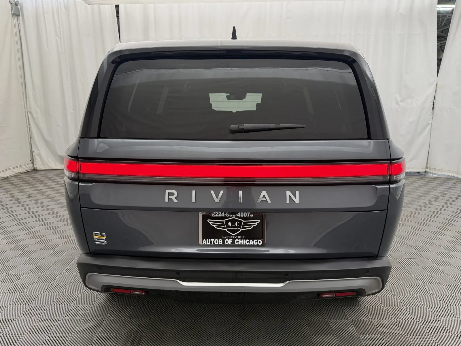 Used 2024 Rivian R1S Adventure Quad AWD/4WD image 7