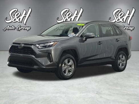 Used 2025 Toyota RAV4 XLE AWD/4WD image 13