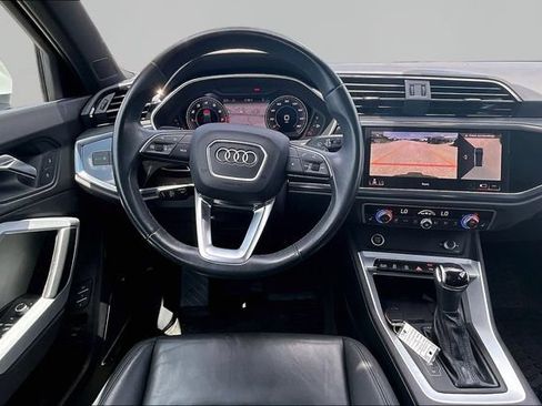 Used 2023 Audi Q3 2.0T Premium Plus w/ Premium Plus Package AWD/4WD image 5