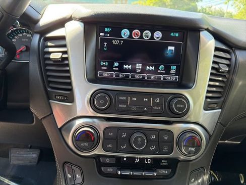 Used 2018 Chevrolet Suburban LT AWD/4WD image 15