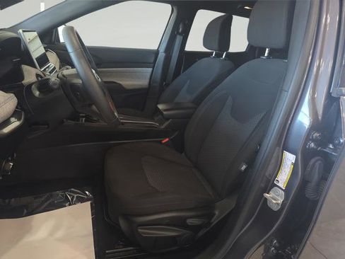 Used 2024 Jeep Compass Sport AWD/4WD image 12