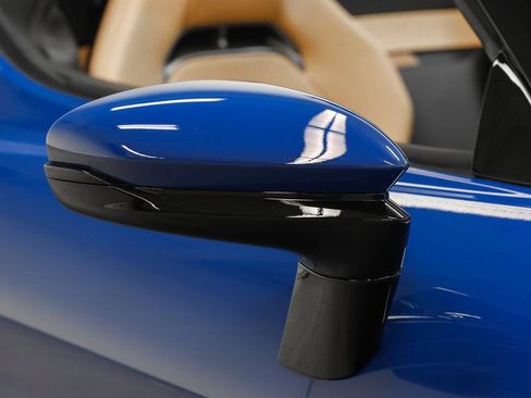 Certified 2022 Ferrari SF90 Spider AWD/4WD image 12