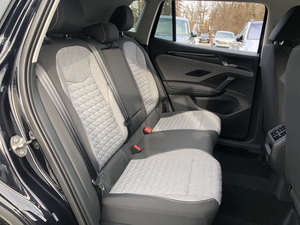 Used 2026 Volkswagen Tiguan S AWD/4WD image 26