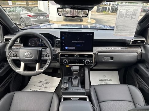 Certified 2025 Toyota Tacoma Limited w/ Tow Tech Package AWD/4WD image 21