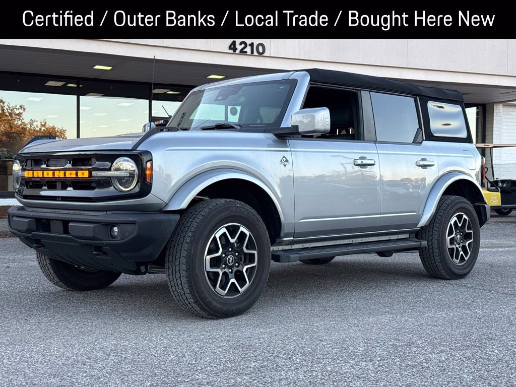 Used 2023 Ford Bronco Outer Banks AWD/4WD image 1