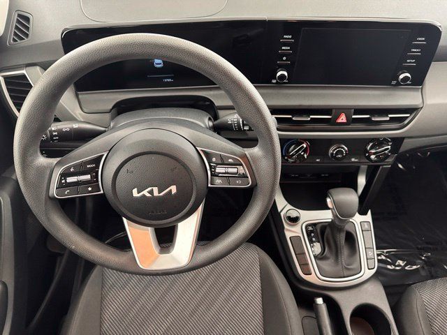 Certified 2026 Kia Seltos LX AWD/4WD image 24