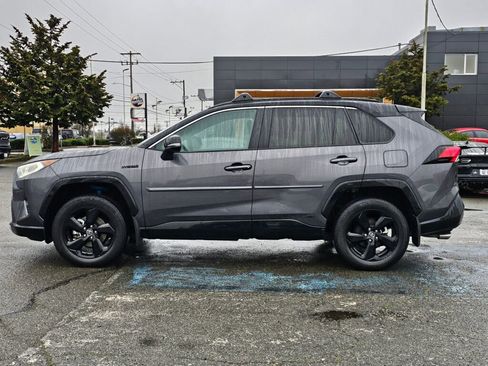 Used 2020 Toyota RAV4 XSE image 4