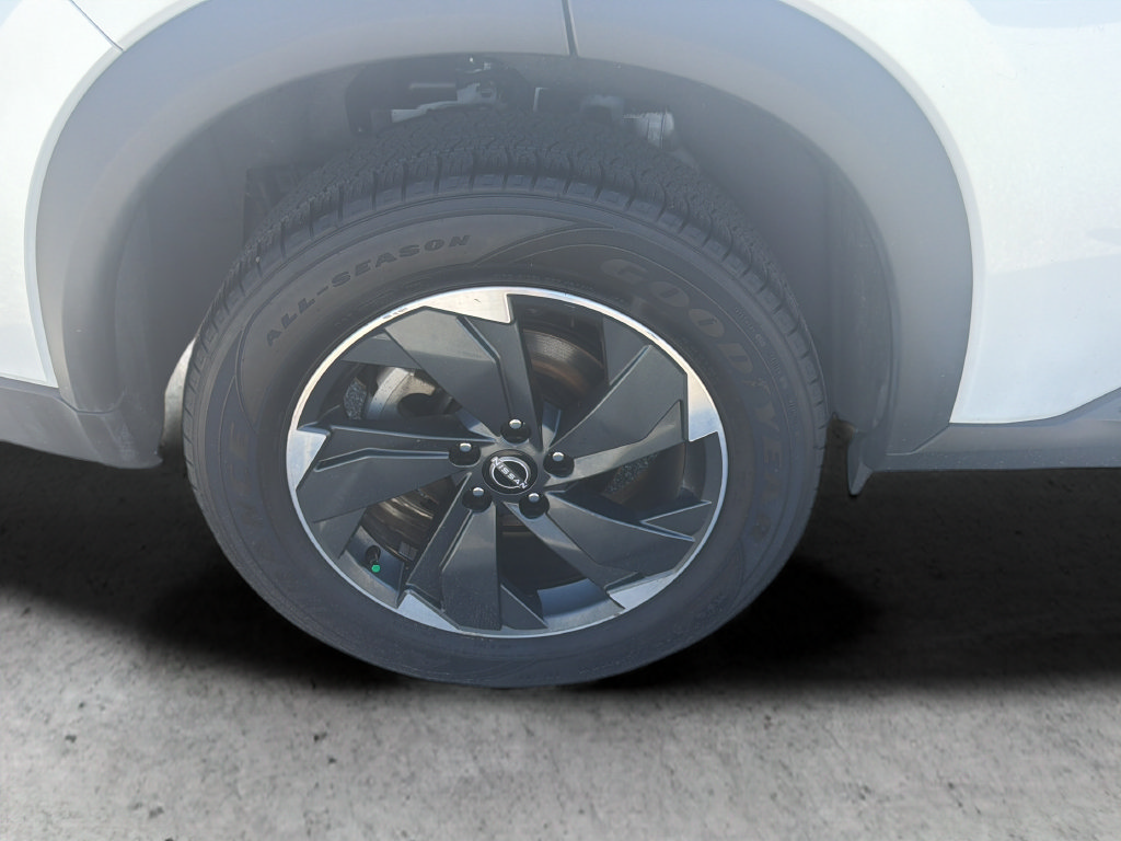 Certified 2024 Nissan Rogue SV AWD/4WD image 59