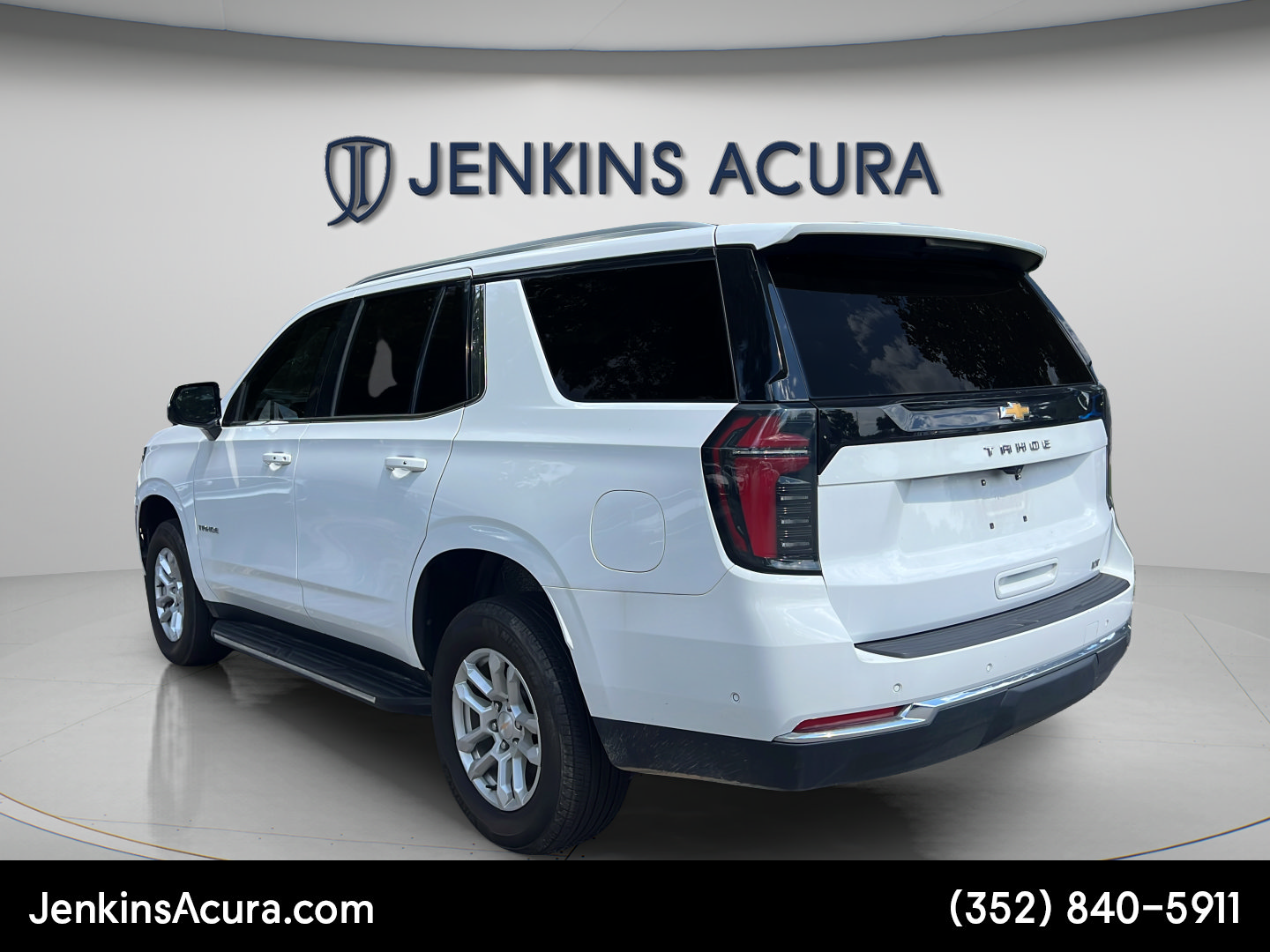 Used 2025 Chevrolet Tahoe LT RWD image 5