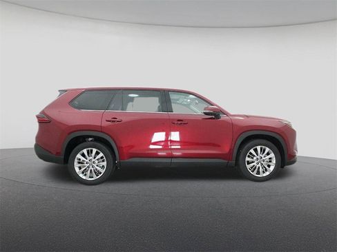New 2026 Toyota Grand Highlander Platinum image 27