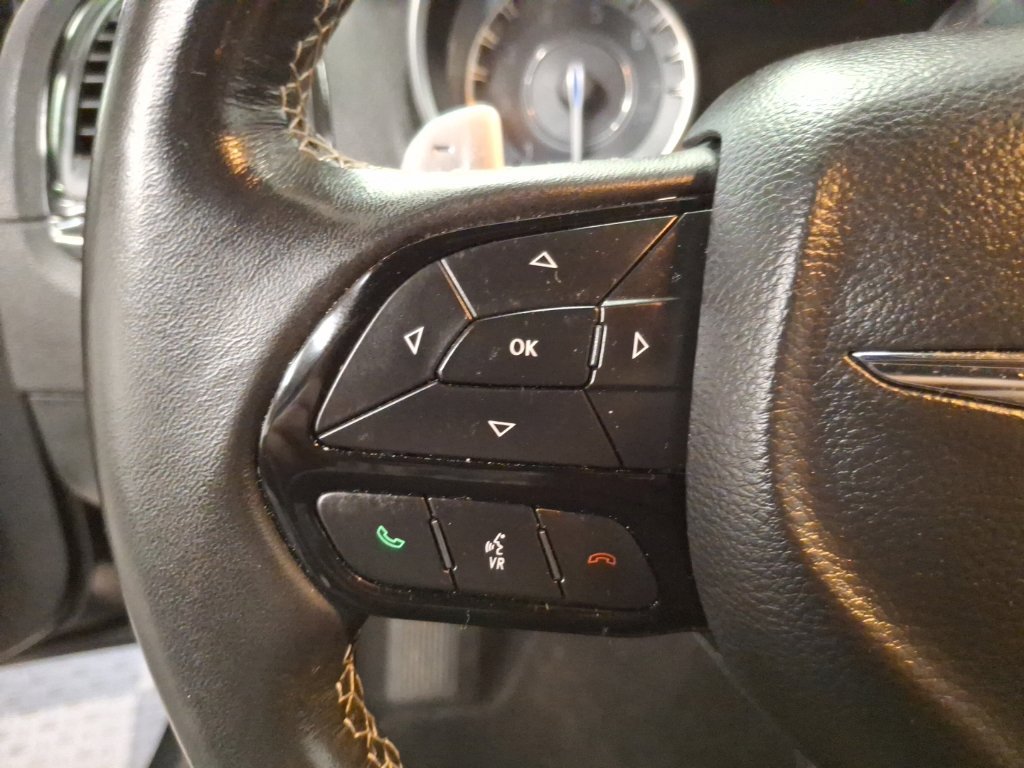Used 2021 Chrysler 300 S w/ S Model Appearance Package RWD image 21