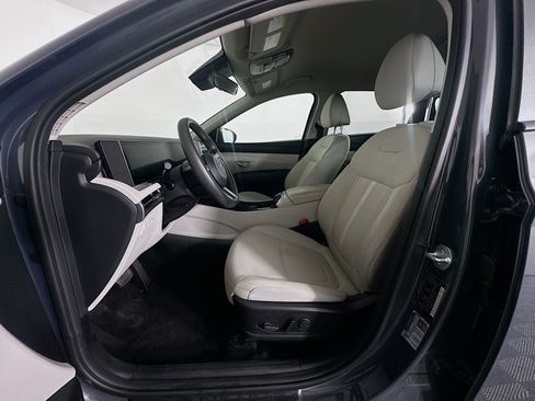 Used 2025 Hyundai Tucson SEL FWD image 13