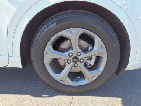 Certified 2023 Ford Escape ST-Line w/ Tech Pack #1 FWD image 9