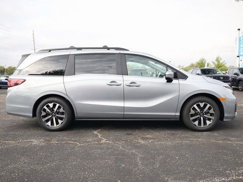 New 2026 Honda Odyssey EX-L image 4