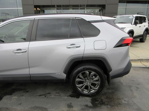 Used 2022 Toyota RAV4 Limited w/ Limited Grade Weather Package image 4