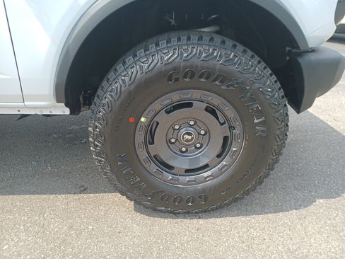 New 2025 Ford Bronco 4-Door w/ Sasquatch Package image 8