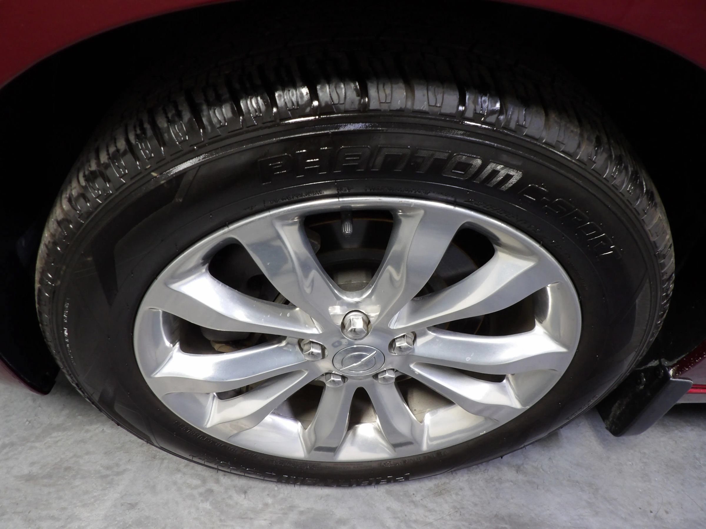 Used 2018 Chrysler 300 Touring L AWD/4WD image 22