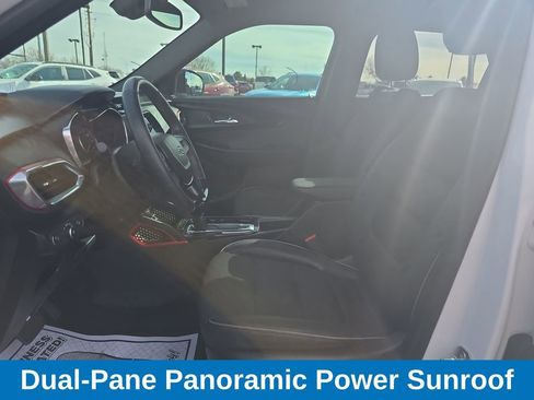 Used 2023 Chevrolet TrailBlazer RS w/ Sun and Liftgate Package image 10