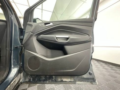 Used 2019 Ford Escape SE FWD image 13
