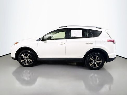 Used 2018 Toyota RAV4 XLE FWD image 4