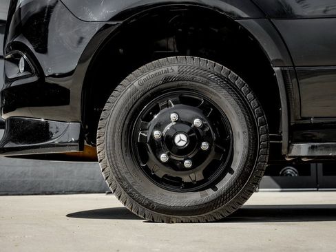 Used 2022 Mercedes-Benz Sprinter 3500 image 4