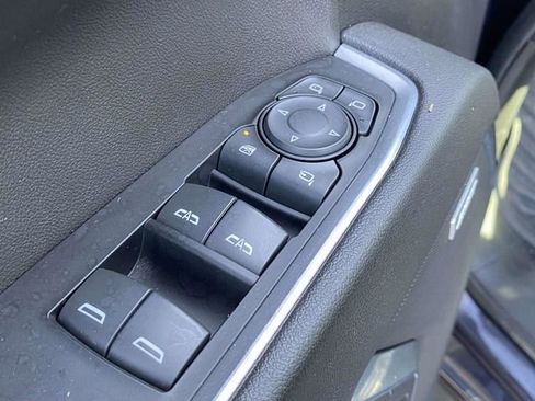 Used 2022 Chevrolet Silverado 1500 LTZ w/ Z71 Off-Road Package image 19