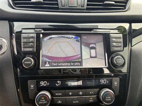 Used 2018 Nissan Rogue Sport SV w/ SV Technology Package image 30