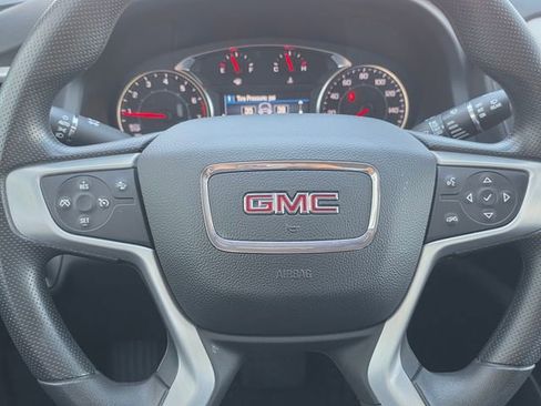 Certified 2023 GMC Acadia SLE image 33