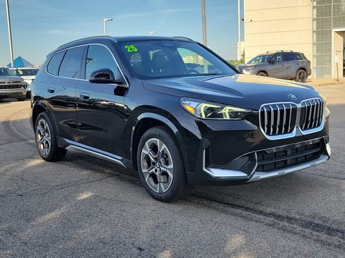 Used 2025 BMW X1 xDrive28i AWD/4WD image 7