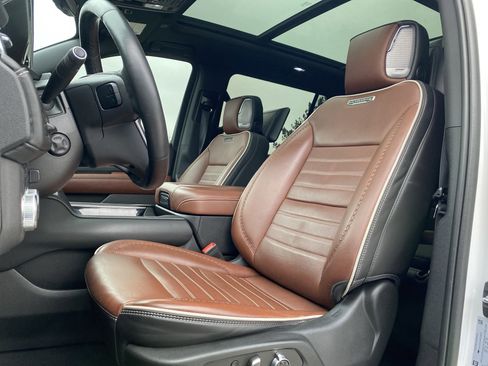 Used 2023 GMC Yukon XL Denali Ultimate image 57